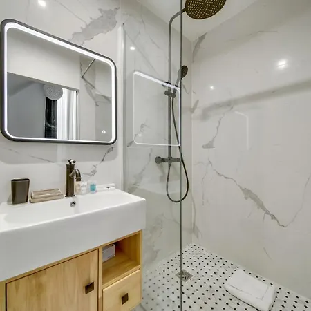 Bluestay 101 - Superb Paris